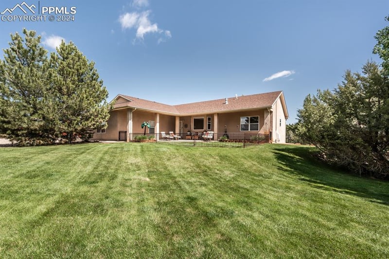 5750 St Charles River Dr, Pueblo, CO 81004