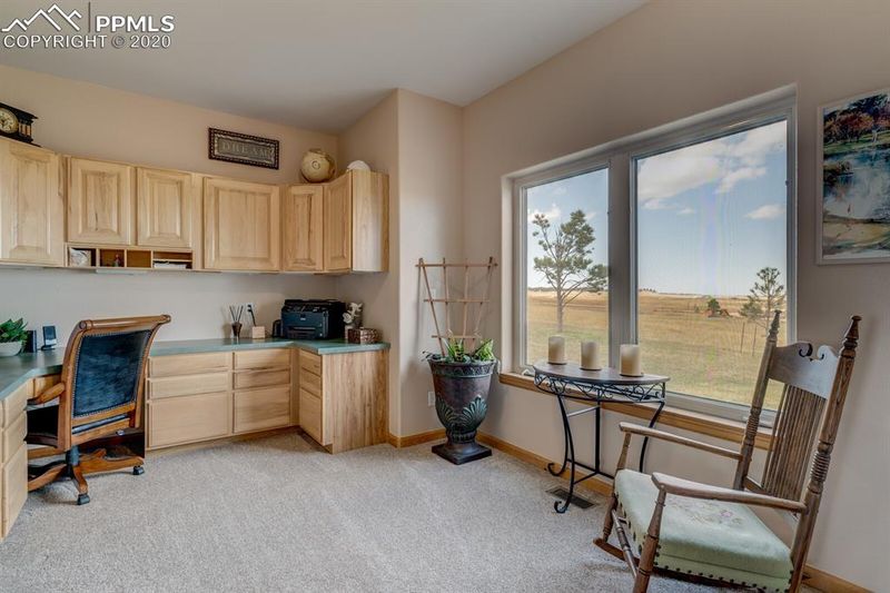 5753 Windridge Point, Colorado Springs, CO 80908
