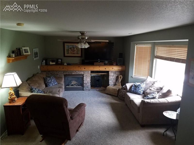 5766 Uncompahgre St, Colorado Springs, CO 80923