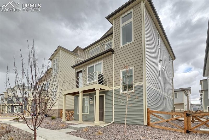 5773 Thurless Ln, Colorado Springs, CO 80927