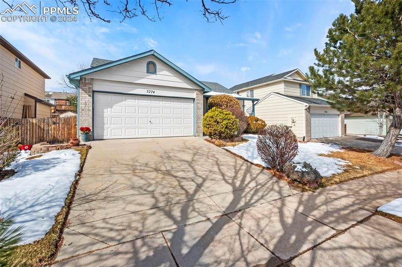 5774 Vermillion Bluffs Dr, Colorado Springs, CO 80923