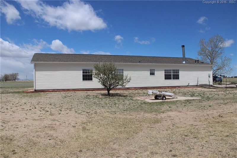 5775 Renneberger Rd, Peyton, CO 80831