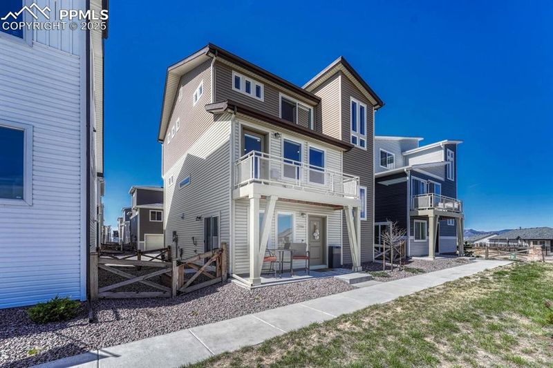 5784 Thurless Ln, Colorado Springs, CO 80927