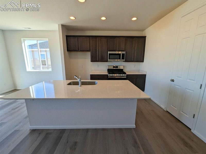 5789 Mammoth Ln, Colorado Springs, CO 80927