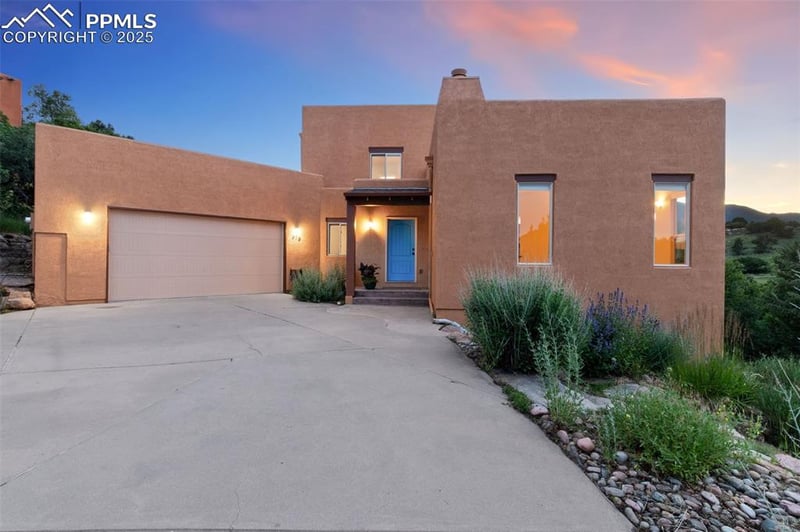 579 Crystal Hills Blvd, Manitou Springs, CO 80829