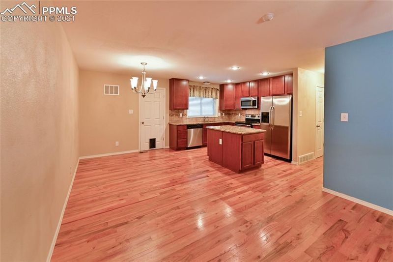 58 Hayes Dr, Colorado Springs, CO 80911