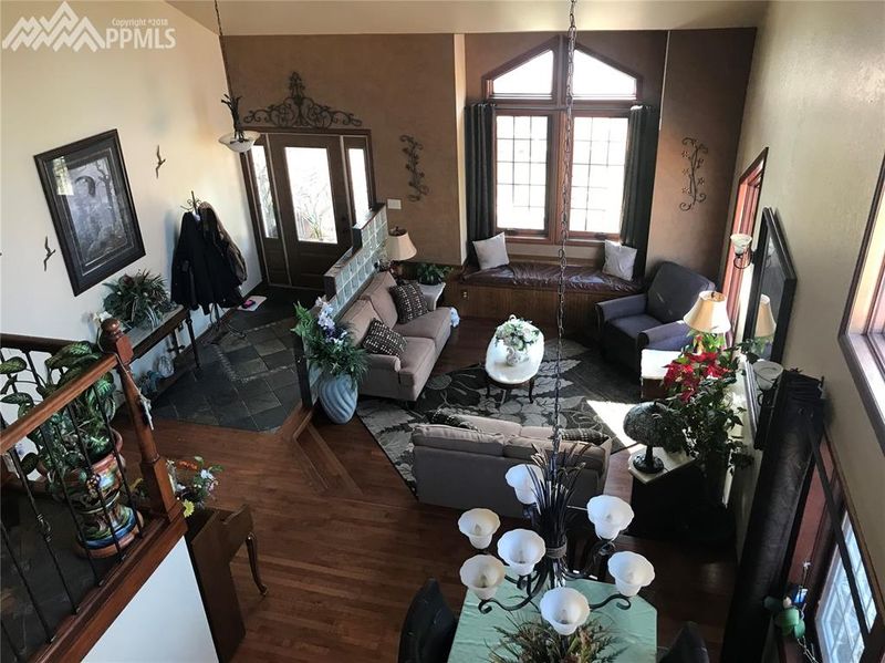 58 Posada Dr, Pueblo, CO 81005