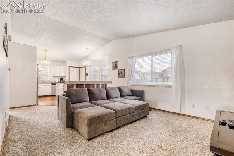 5802 Santana Dr, Colorado Springs, CO 80923