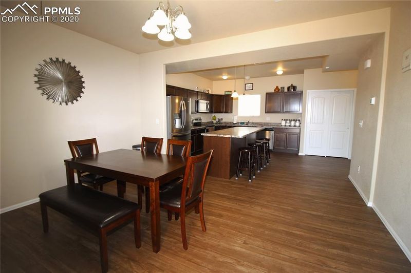 5807 Mark Twain Ln, Pueblo, CO 81008