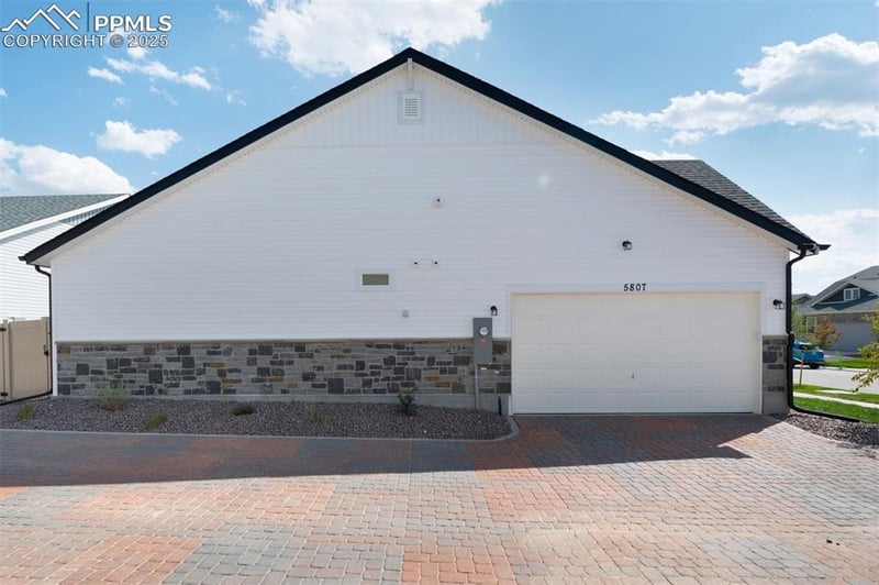 5807 Mireland Vw, Colorado Springs, CO 80927