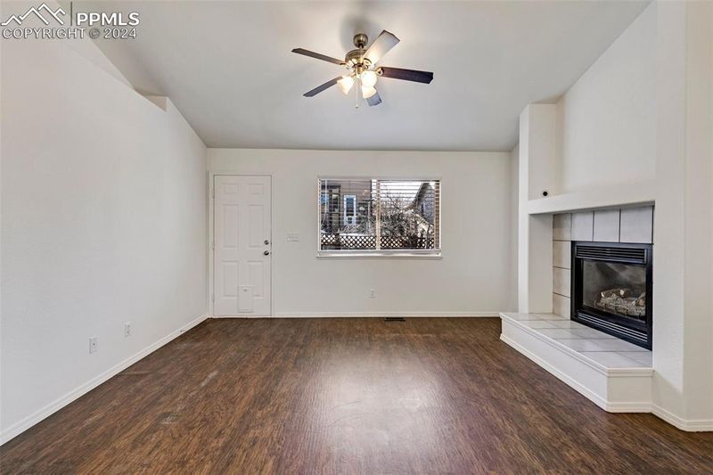 5810 Grapevine Dr, Colorado Springs, CO 80923