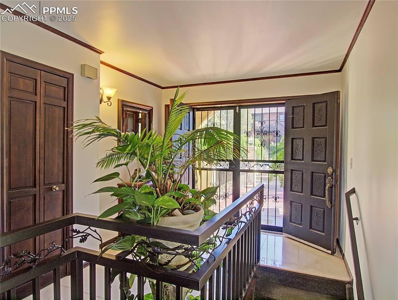 5810 Spurwood Ct, Colorado Springs, CO 80918