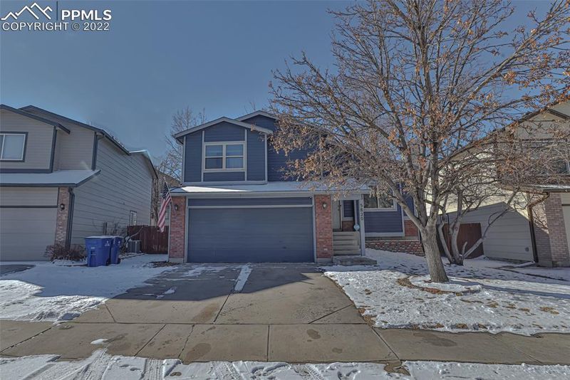 5820 Santana Dr, Colorado Springs, CO 80923