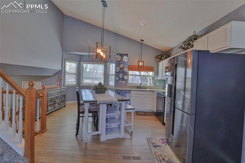 5820 Santana Dr, Colorado Springs, CO 80923
