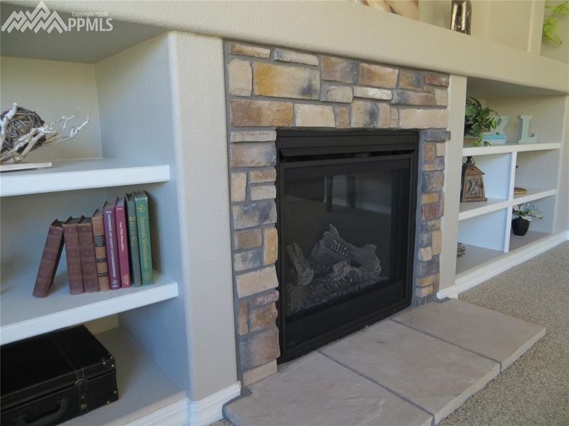 5822 Thurber Dr, Colorado Springs, CO 80924