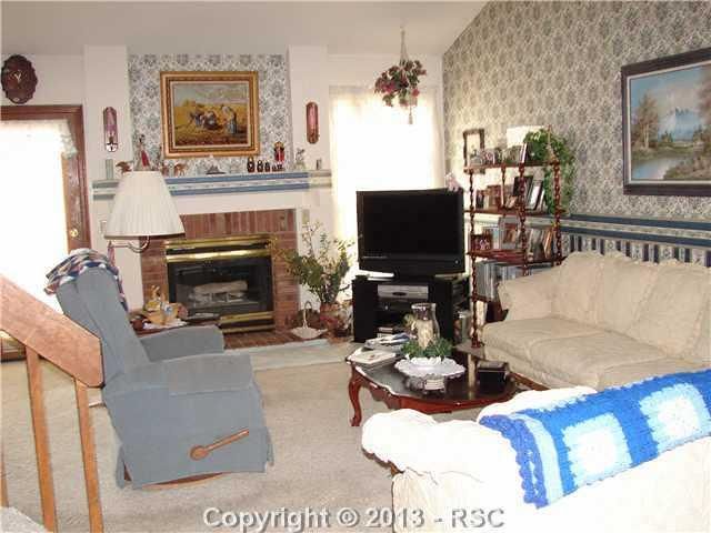 5825 Chokecherry Dr, Colorado Springs, CO 80919