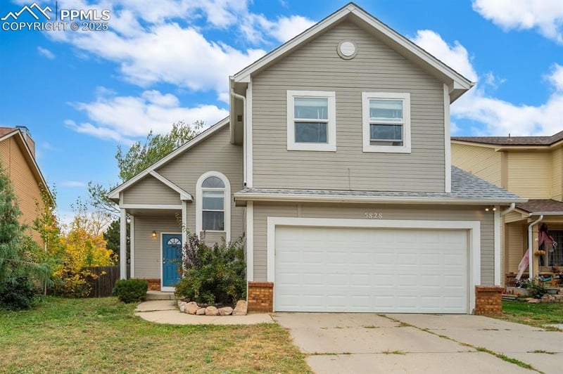 5828 Oakwood Blvd, Colorado Springs, CO 80923
