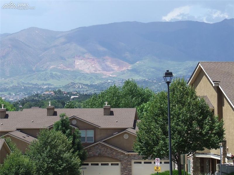 5830 Roy Hts, Colorado Springs, CO 80918