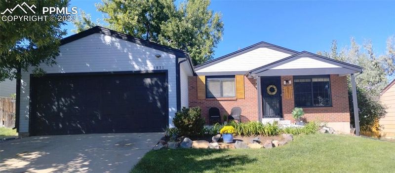 5831 W 75th Pl, Arvada, CO 80003