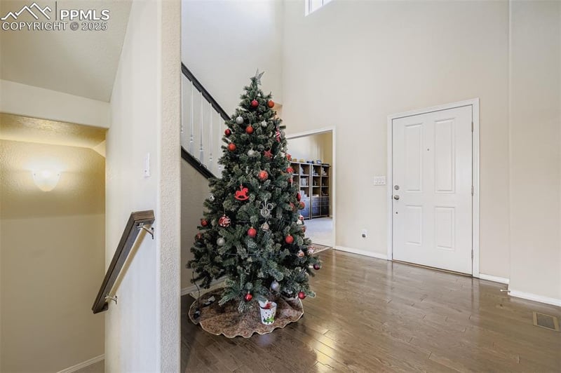 5835 Thurber Dr, Colorado Springs, CO 80924