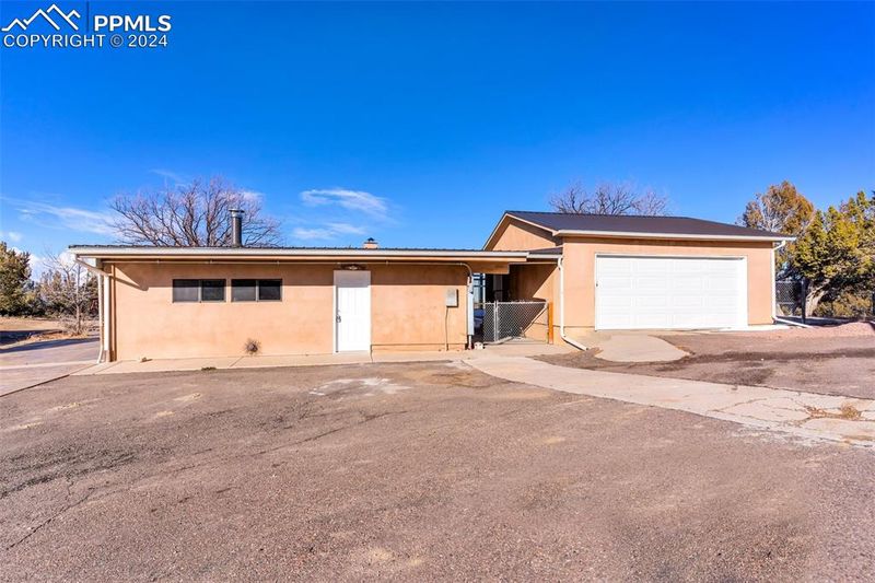 5835 Verde Rd, Pueblo, CO 81004