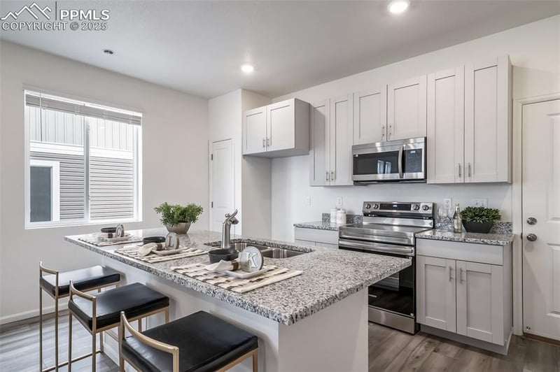 5837 Uptop Point, Colorado Springs, CO 80927