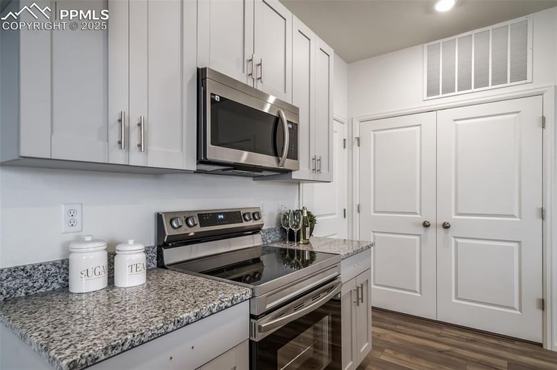 5837 Uptop Point, Colorado Springs, CO 80927