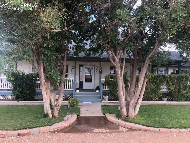 584 1st St, Penrose, CO 81240