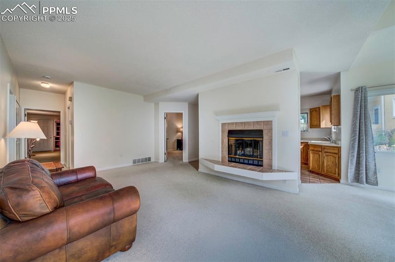 585 Observatory Dr, Colorado Springs, CO 80904