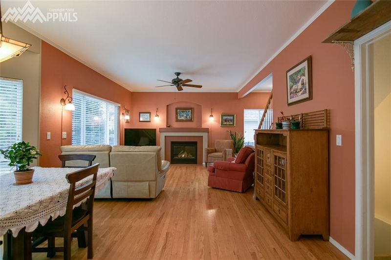 5850 Drifter St, Colorado Springs, CO 80918