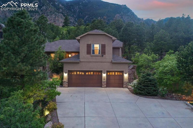 5850 Gladstone St, Colorado Springs, CO 80906