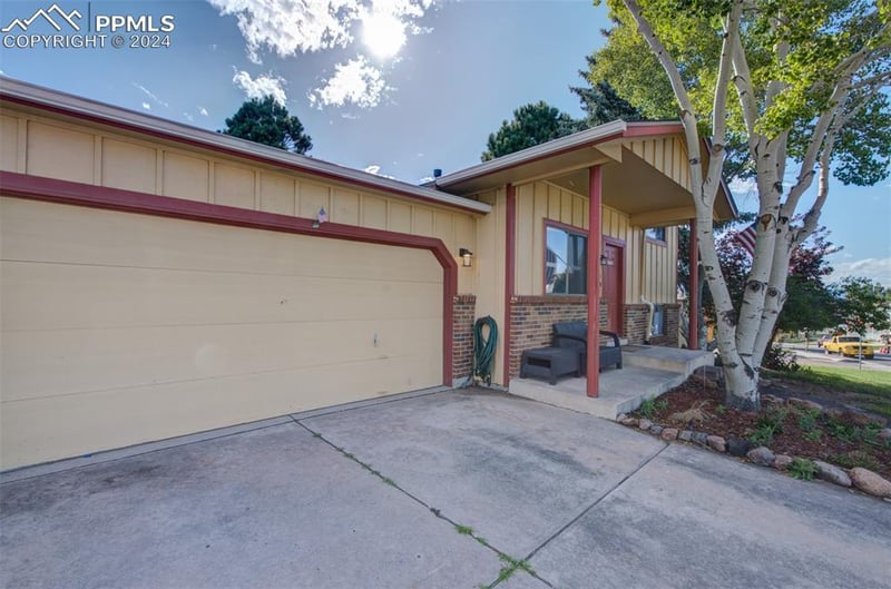 5850 Northwind Dr, Colorado Springs, CO 80918