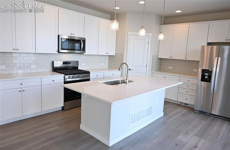 5856 Summer Dream Dr, Colorado Springs, CO 80923