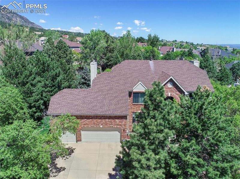 5860 Daltry Ln, Colorado Springs, CO 80906