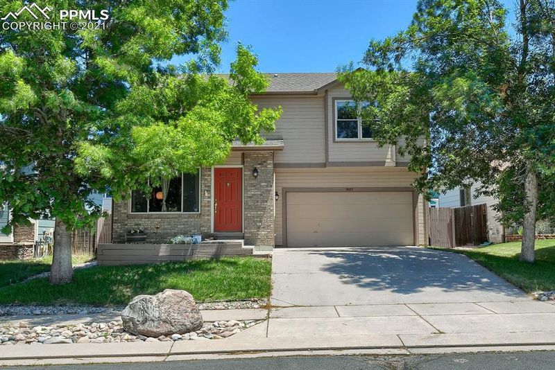 5885 Grapevine Dr, Colorado Springs, CO 80923