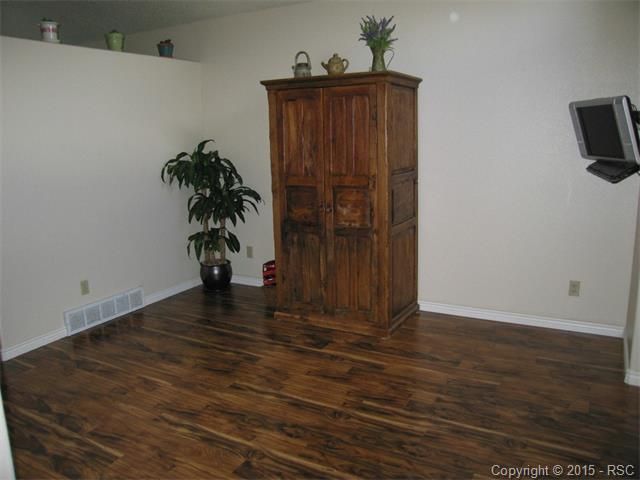 5895 Grapevine Dr, Colorado Springs, CO 80923