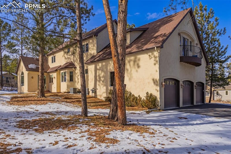 590 Cumberland Rd, Larkspur, CO 80118