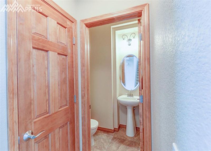 5910 Whiskey River Dr, Colorado Springs, CO 80923