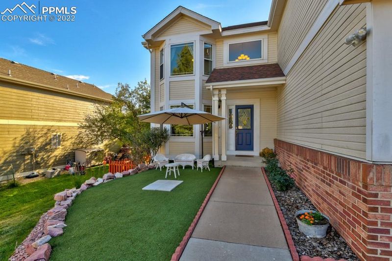 5911 Mapleton Dr, Colorado Springs, CO 80918