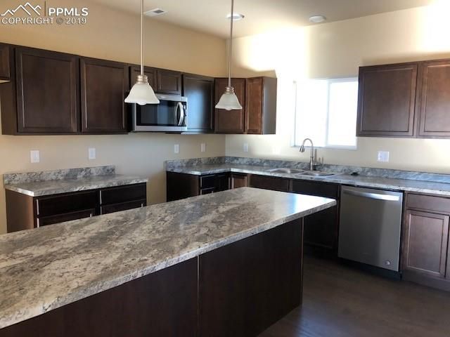 5913 Harper Ln, Pueblo, CO 81008