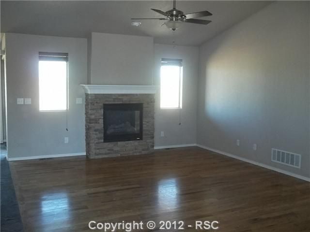 5917 Harper Ln, Pueblo, CO 81008