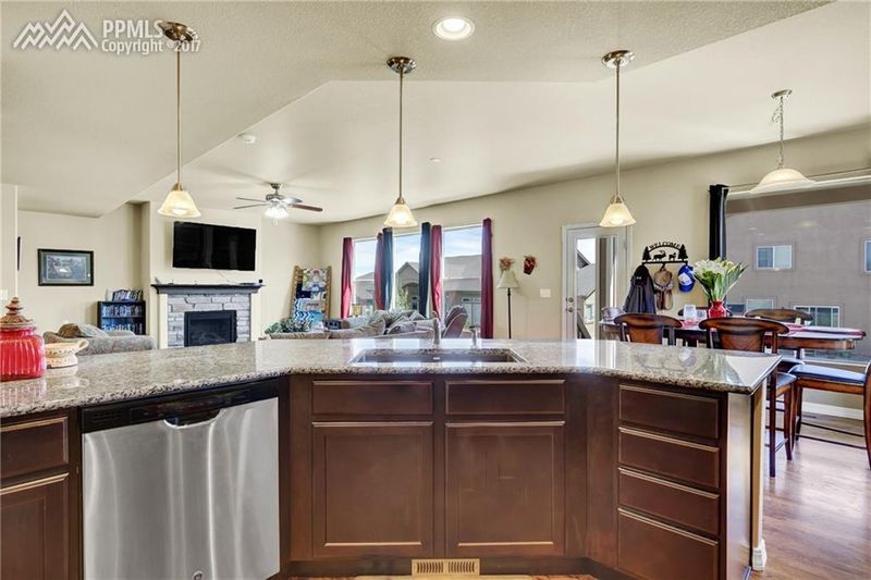 5925 Rowdy Dr, Colorado Springs, CO 80924