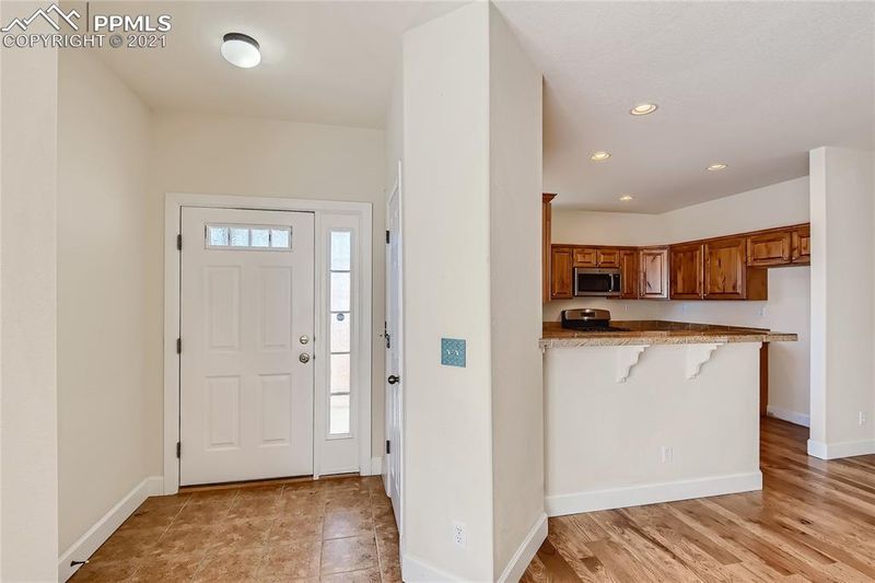 5929 Eagle Glen Vw #106, Colorado Springs, CO 80919