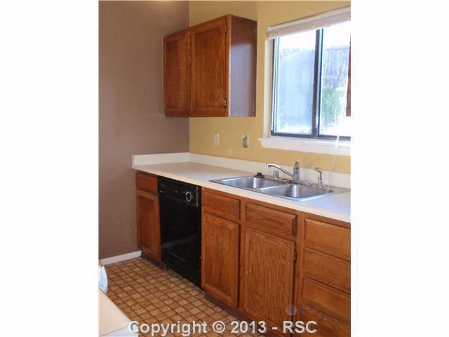 5930 Northwind Dr, Colorado Springs, CO 80918