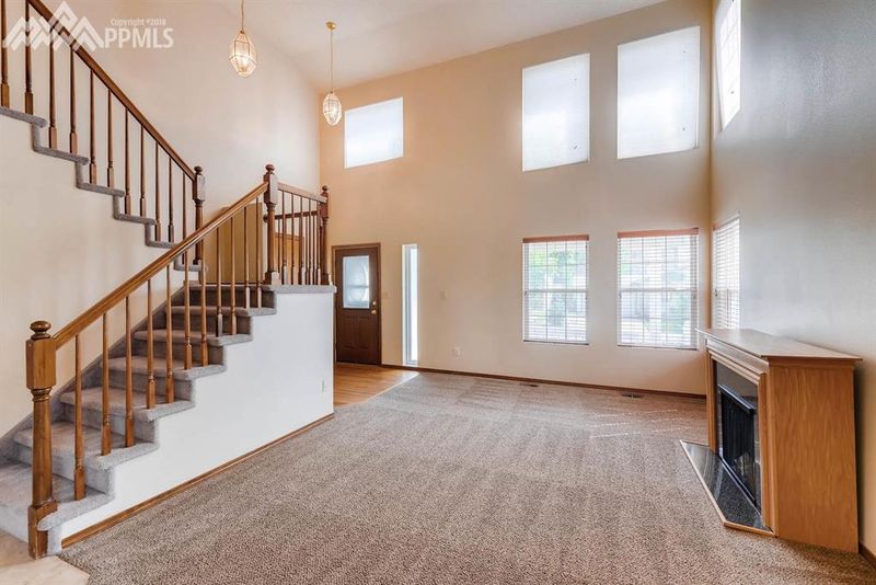 5935 Northwind Dr, Colorado Springs, CO 80918