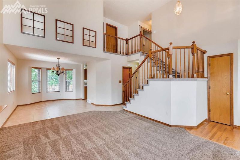 5935 Northwind Dr, Colorado Springs, CO 80918