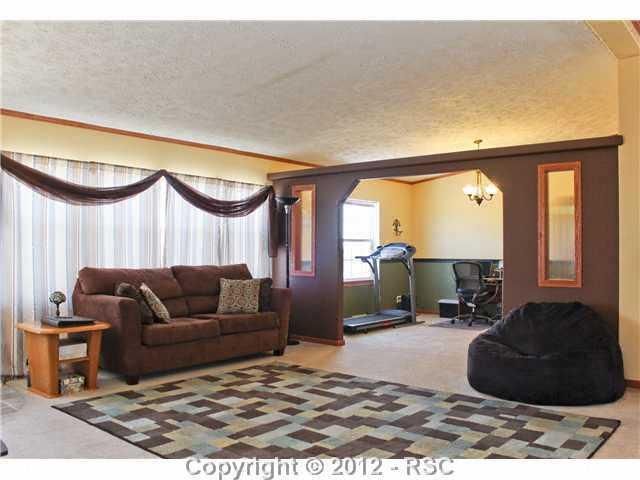 5944 Southfork Dr, Peyton, CO 80831