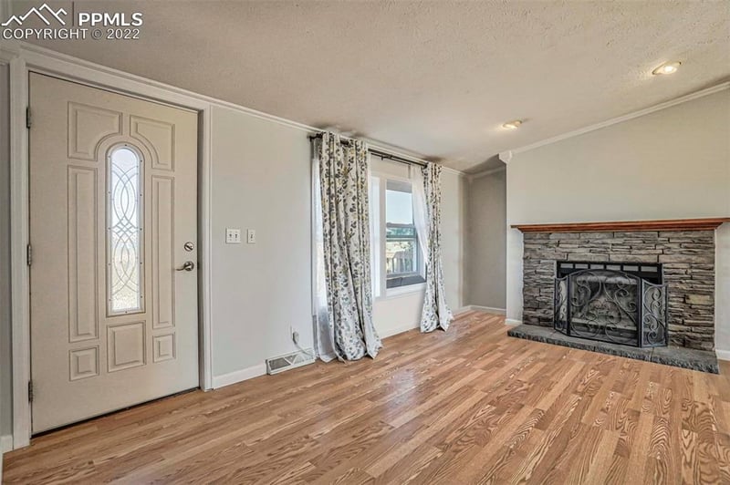 595 Paddock Rd, Colorado Springs, CO 80930