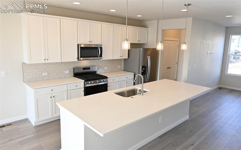 5952 Vista Vision Dr, Colorado Springs, CO 80923