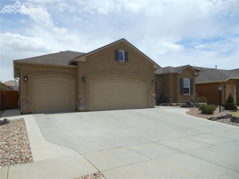 5957 Whiskey River Dr, Colorado Springs, CO 80923